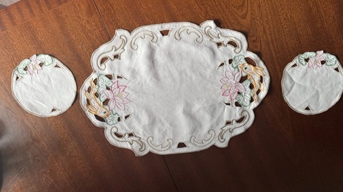 Vintage embroidered linen - vintage,