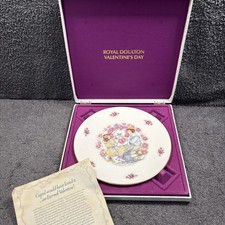 Royal Doulton 1977 Valentine Day Collectors Plate in Box + Cert
