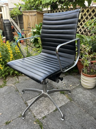 Used contemporary black - used,