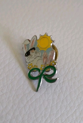 Metal lapel pin - pin, badge