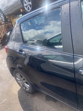 Toyota yaris 2014 drivers side rear door black
