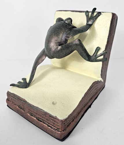 Vintage large tree frog - large,