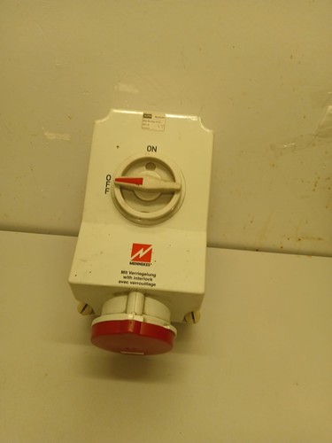Mennekes switched commando - mennekes,