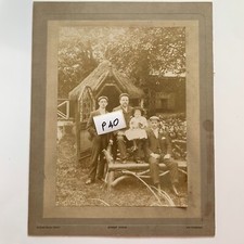 PHOTOGRAPH Portrait of Three Men & Baby Group Rushden Hotel SOCIAL HISTORY P40