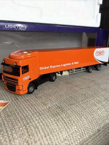 Lion toys trucks scale - toys,