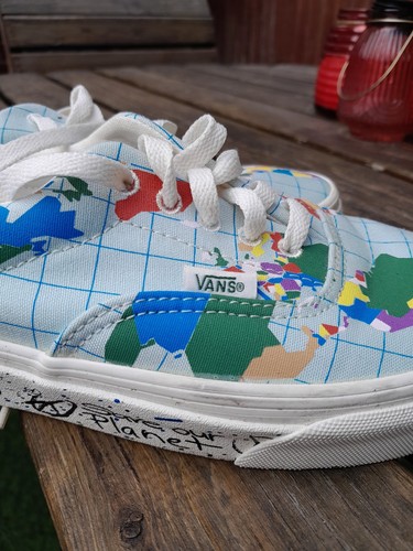 Vans save our planet - save, map