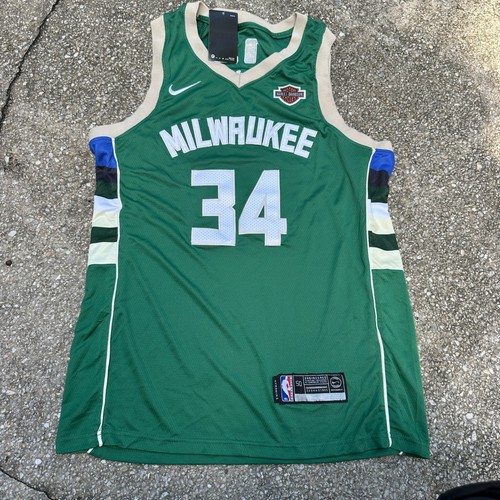 Nike nwt milwaukee bucks - milwaukee,