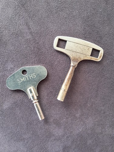 Pair metal vintage - pair,