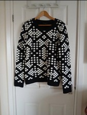 Black/white pattern chunky knitted jumper - Size L