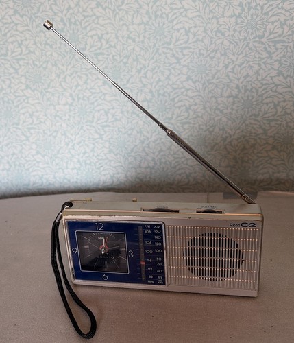 Sanyo rpm radio alarm clock - sanyo,