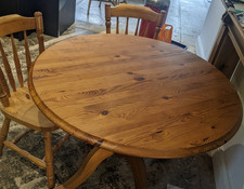 Solid Pine Round Dining Table
