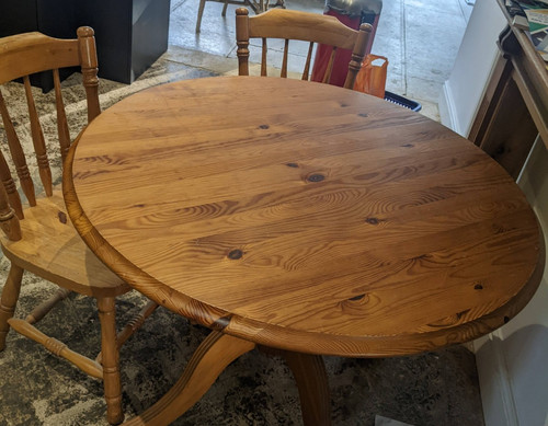 Solid pine round - round, table
