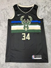 Nike NBA Milwaukee Bucks