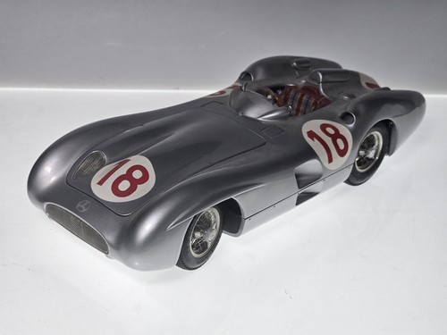 Cmc mercedes benz w196r - 1:18,