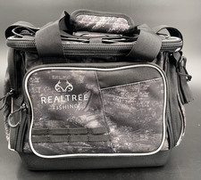 Realtree Aspect  Medium Tackle