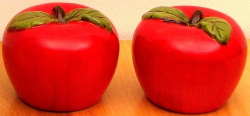 Ceramic red apples salt - red,