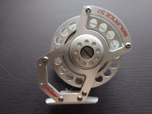 Airflo balance57 fly - airflo, reel