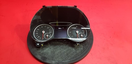 Mercedes class 246 - 246, speedo