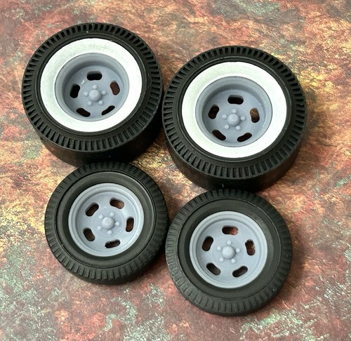 Scale 15 inch gasser - 1/24, scale: