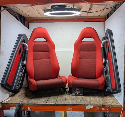 Toyota mr2 red - seats, cloth