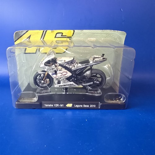 Scale ffr55 yamaha yzr - 1/18,