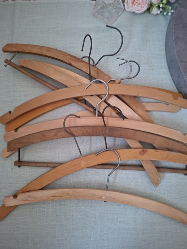 Vintage wooden coathangers - wooden,