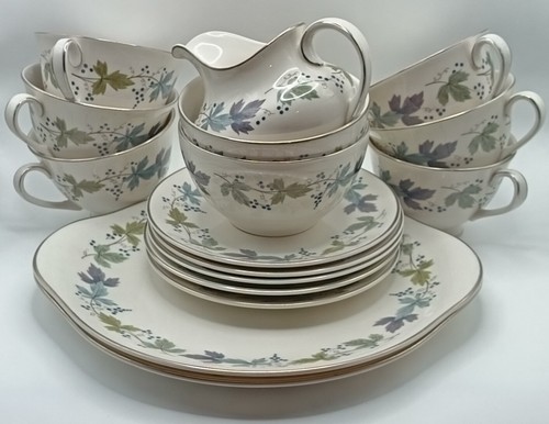 Royal doulton burgundy tc1001 - royal,