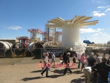 PHOTO  MARINE EQUIPMENT AT THE