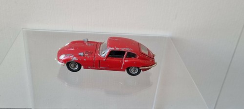 Corgi 335 jaguar type - 335,