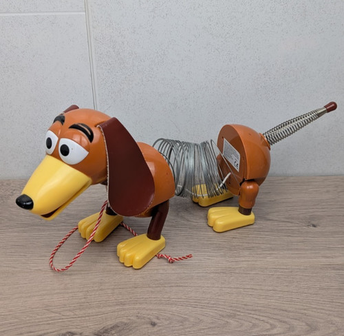 Toy story slinky dog pull - story,