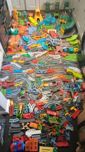 Thomas the tank engine tomy - thomas,