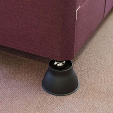 Derby Elephant Feet Chair Bed