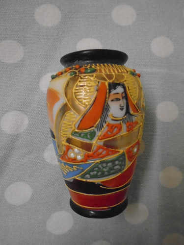 Vintage satsuma moriage vase - vintage,