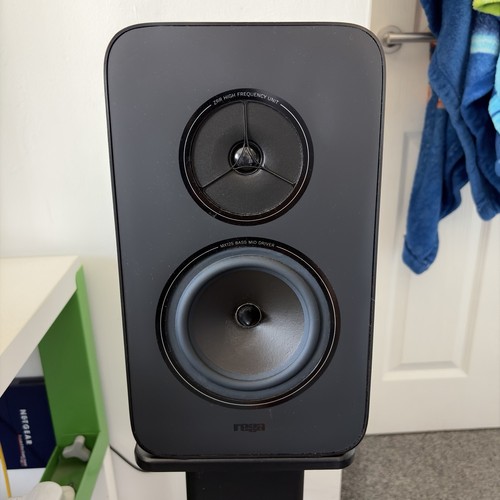 Rega kyte passive bookshelf - rega,