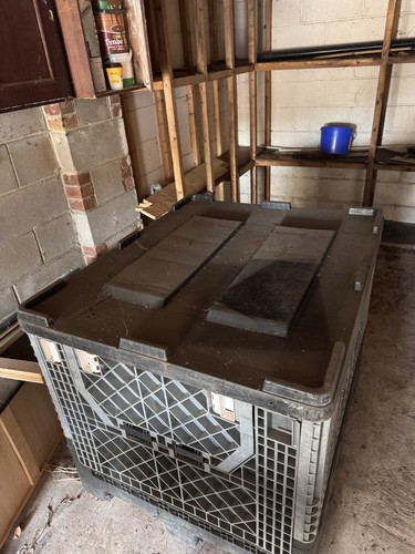 Heavy duty plastic pallet - heavy,