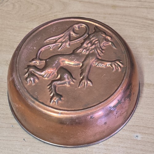 Victorian copper lion jelly - lion,