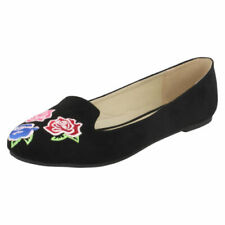 Ladies Spot On Embroidered Flower Slip On Dolly shoes F8R0281