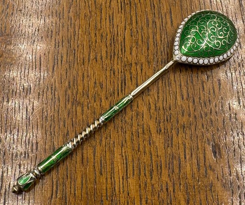 Fine quality silver gilt - , &