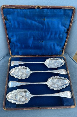 Antique set boxed large - 4,
