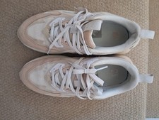 Vintage PUMA SPORT LIFESTYLE Athletic Shoes Women’s Size 8 White Beige Cream