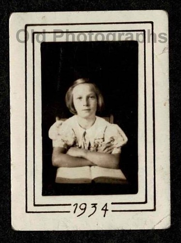 1934 school pic young lady - pic,