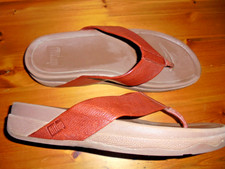 New Fitflop Brown Leather Toe