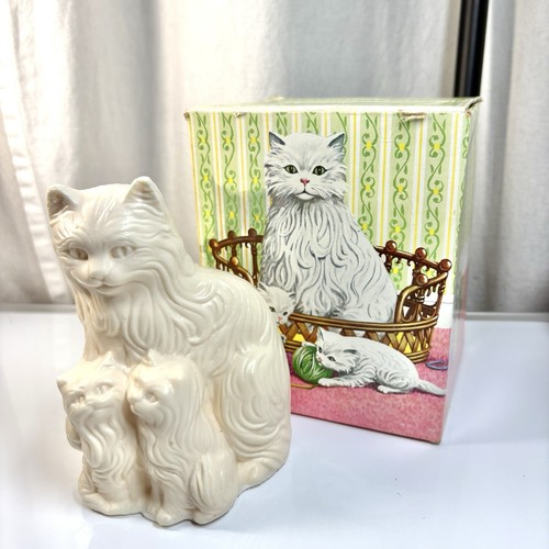 Vtg avon pampered - avon, persians