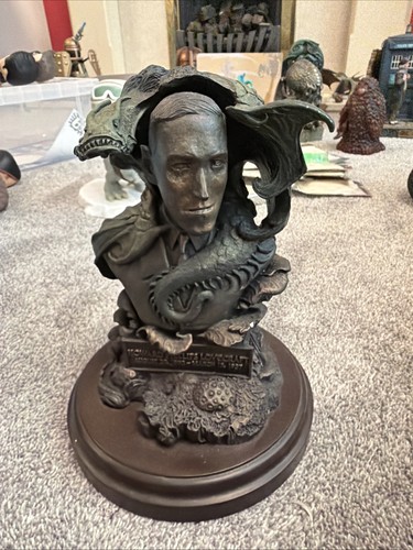 Lovecraft bust statue - hp,