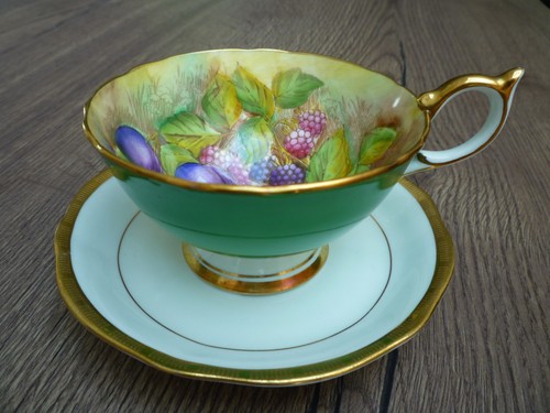 Aynsley orchard fruit gilt - fruit, cup