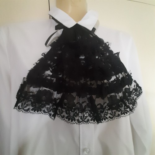 Black lace frilly jabot - black,