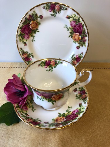 Royal albert old country roses - albert,
