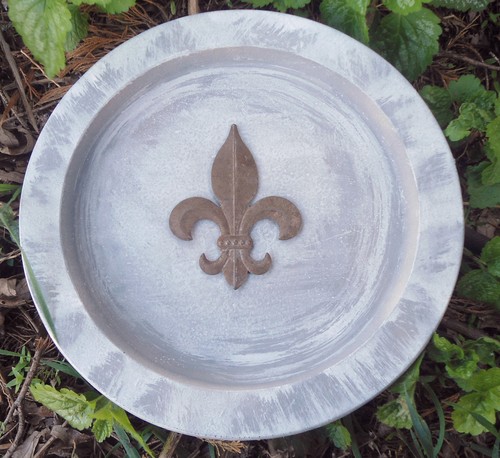Fleur plastic birdbath mold