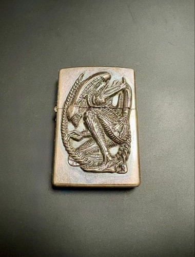 Vintage zippo alien 20th - alien,