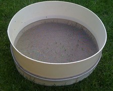 13" FLOUR SIEVE STAINLESS STEEL / STRONG PLASTIC EX MOD